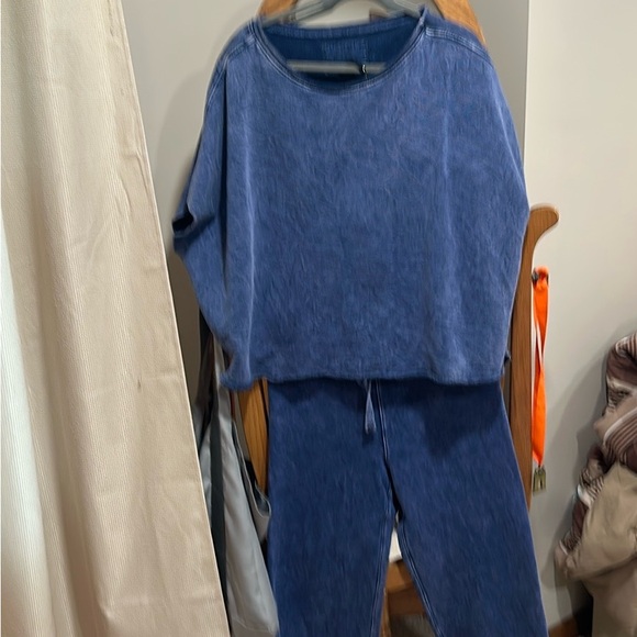 Frank & Eileen Navy/Denim Look Travel Set - Picture 2 of 3